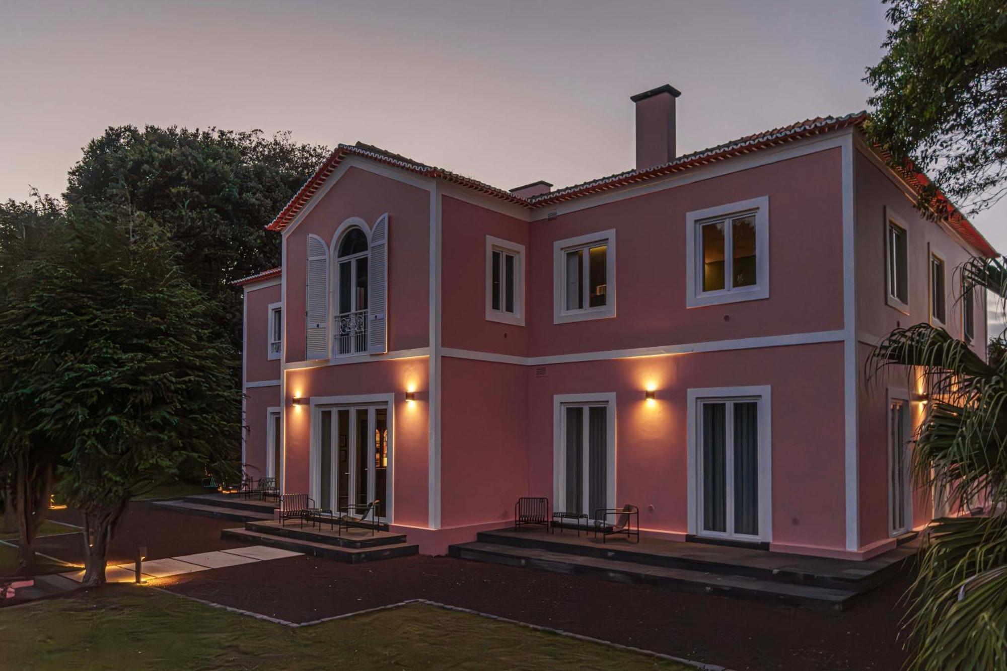 Solar Dos Cantos Botanic House & Garden *